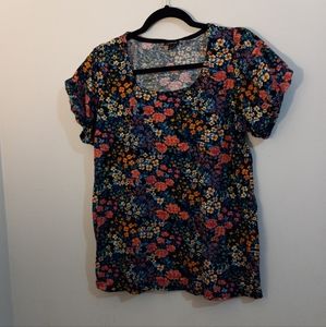 Torrid Size Large (0) Flower Print Top Shirt